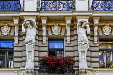 Art Nouveau Architecture: Characteristics and Philosophy