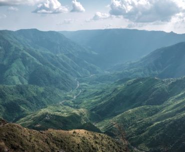 Discover the natural wonders of Laitlum Canyon: a hidden gem in Northeast India