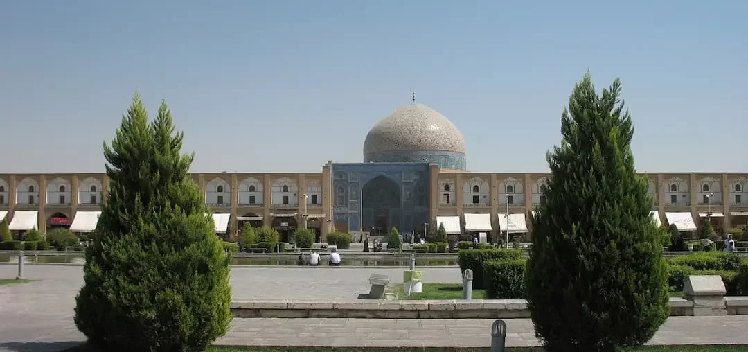 Discover the majestic beauty of Persian Architecture: A timeless masterpiece